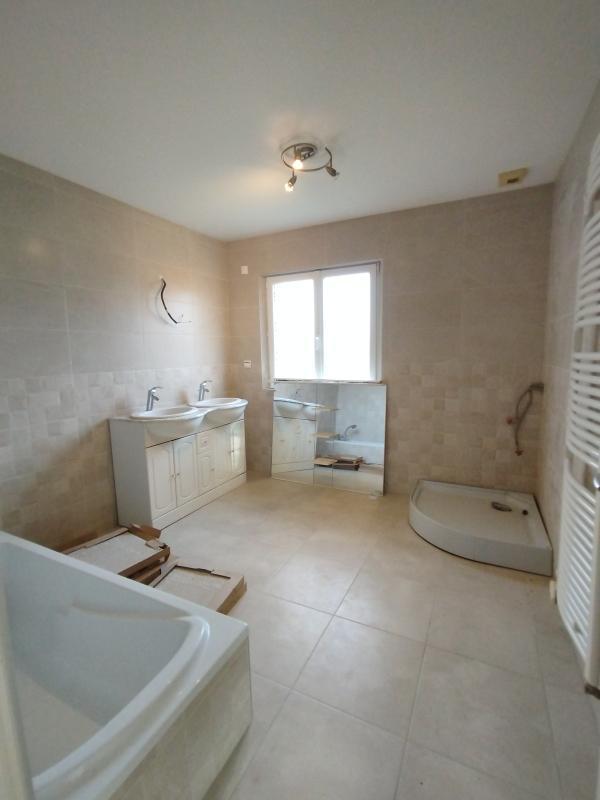 Pavillon - 143 m² - 7 pièces