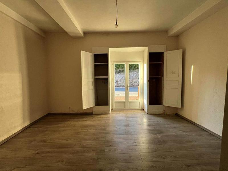 Maison de village - 110 m² - 6 pièces