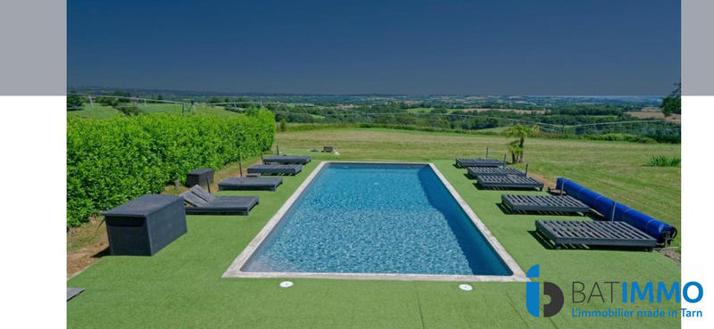 Maison - 820 m² - 18 pièces