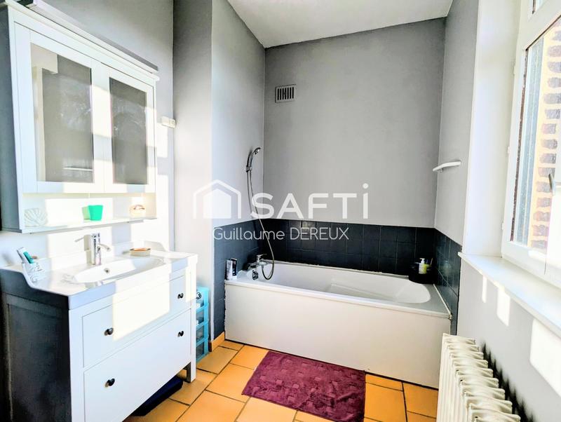 Maison - 240 m² - 8 pièces