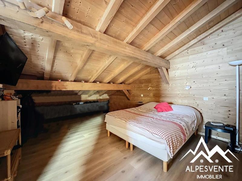 Châlet - 285 m² - 10 pièces