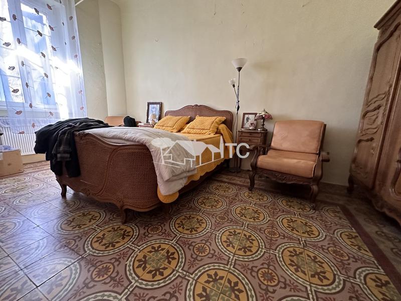 Maison - 196 m² - 8 pièces