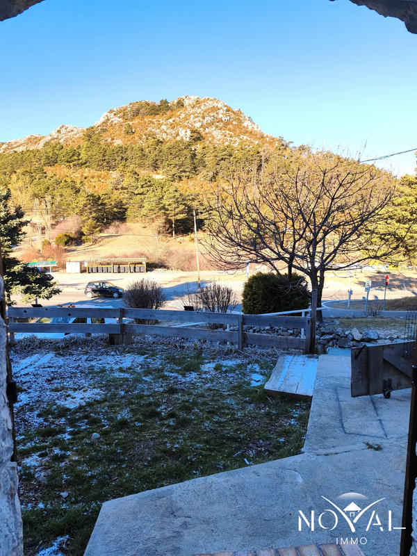 Appartement - 77 m² - 3 pièces