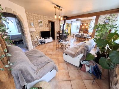 Maison - 97 m² - 3 pièces