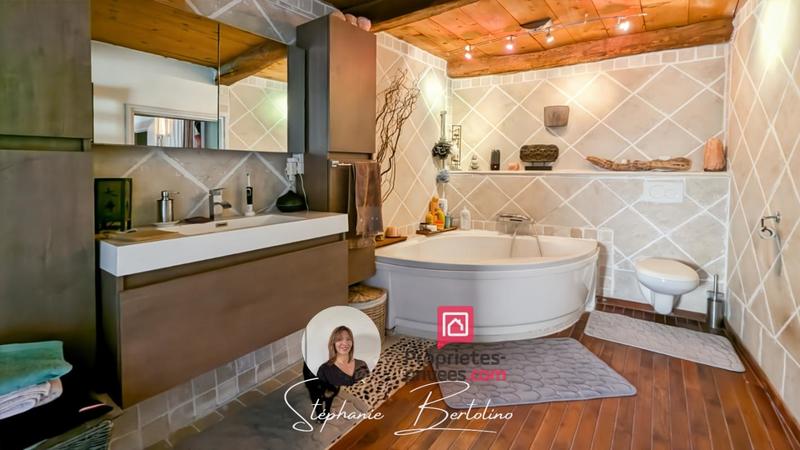 Maison - 98 m² - 4 pièces