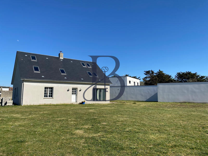 Maison - 195 m² - 8 pièces