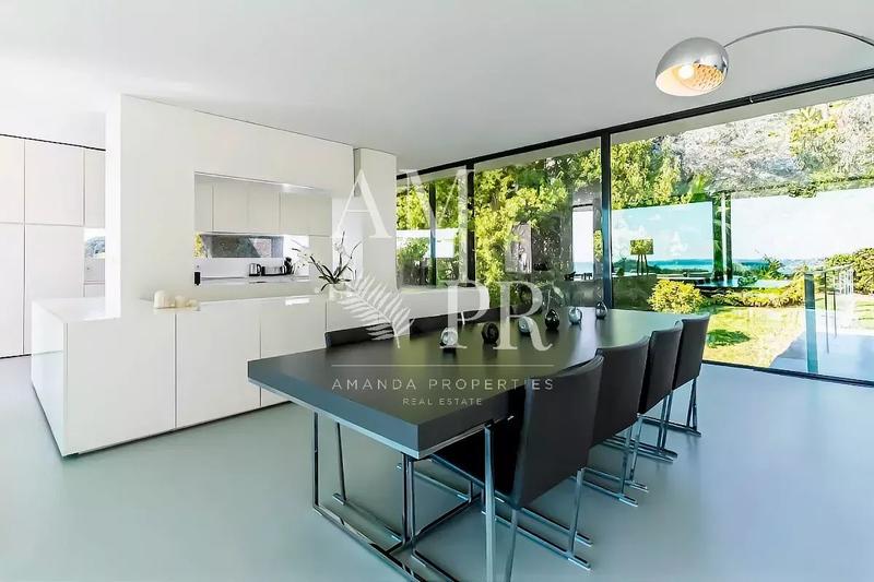 Villa - 220 m² - 6 pièces