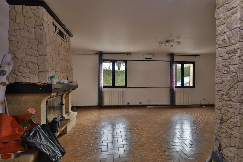 Maison - 104 m² - 4 pièces