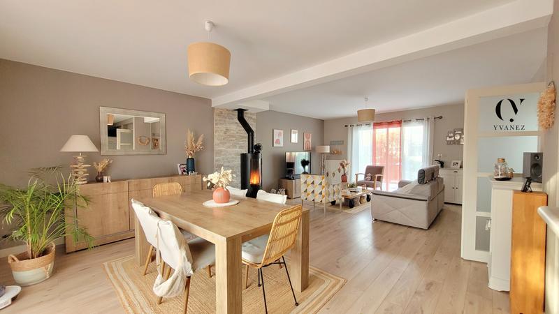 Maison - 150 m² - 8 pièces