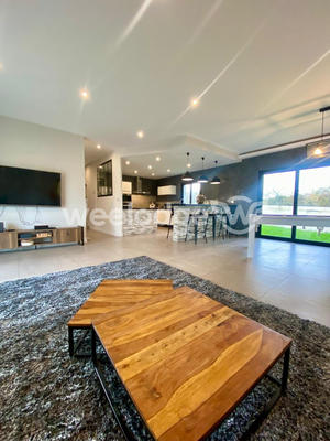 Maison - 165 m² - 6 pièces