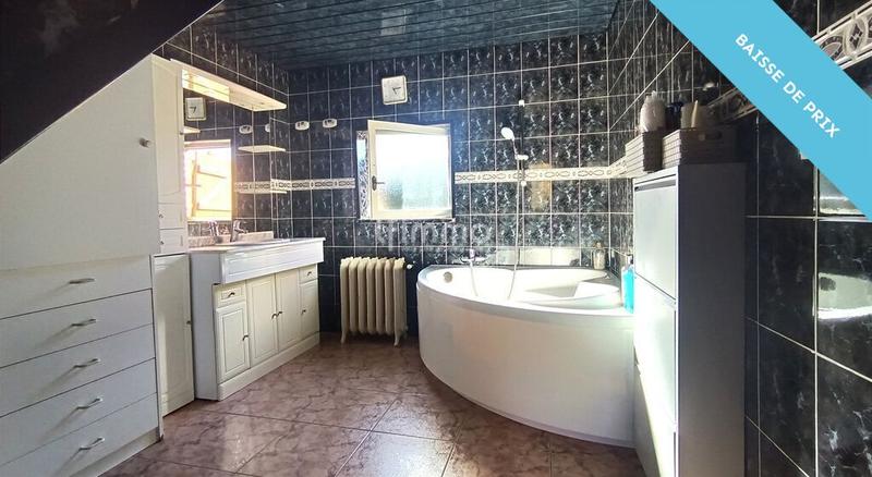 Maison - 102 m² - 5 pièces