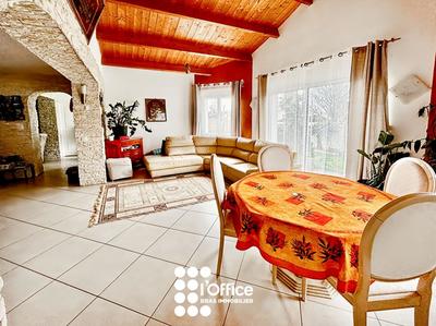 Maison - 184 m² - 6 pièces