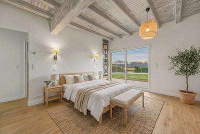 Maison - 230 m² - 7 pièces