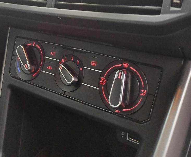 Volkswagen Polo 1.0 Tsi 95 s&amp;S Bvm5 Confortline Business 5.0 Cv