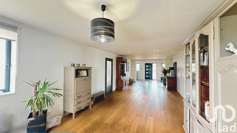 Maison - 437 m² - 5 pièces