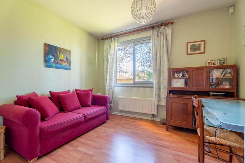 Appartement - 90 m² - 4 pièces