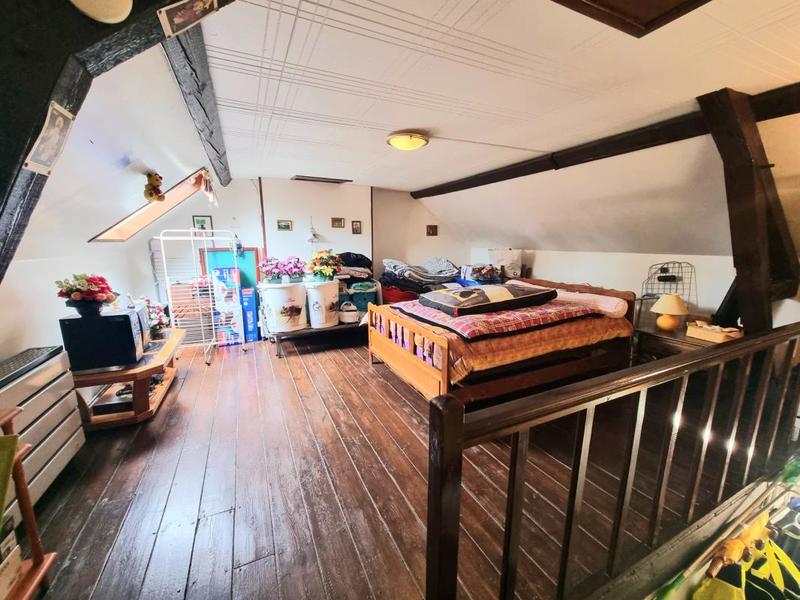 Maison - 83 m² - 5 pièces