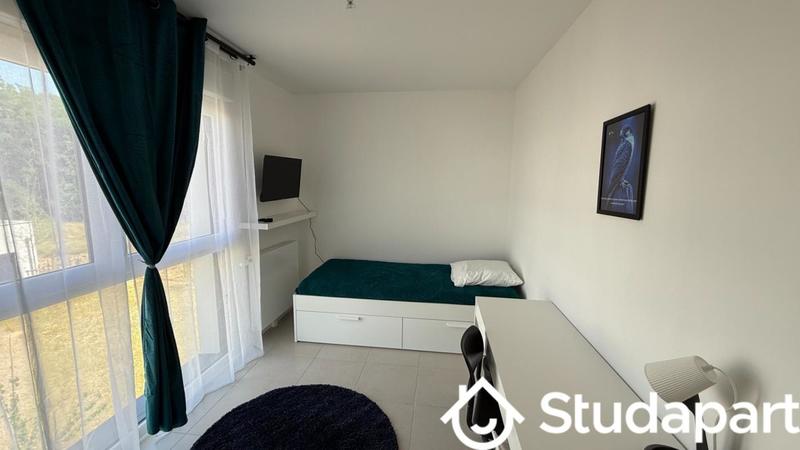 Chambre - 11 m² - 1 pièce