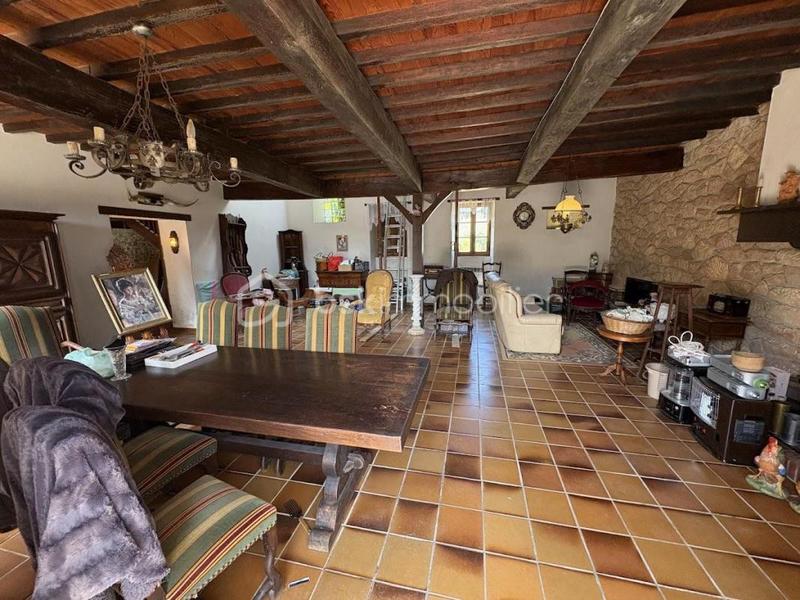 Corps de ferme - 290 m² - 14 pièces