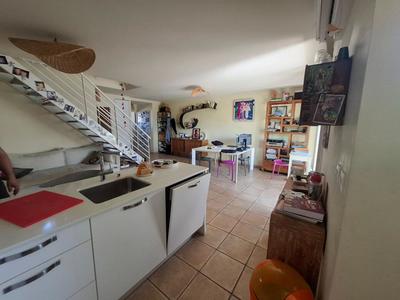 Appartement - 94 m² - 4 pièces
