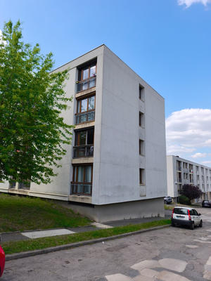 Appartement - 80 m² - 5 pièces