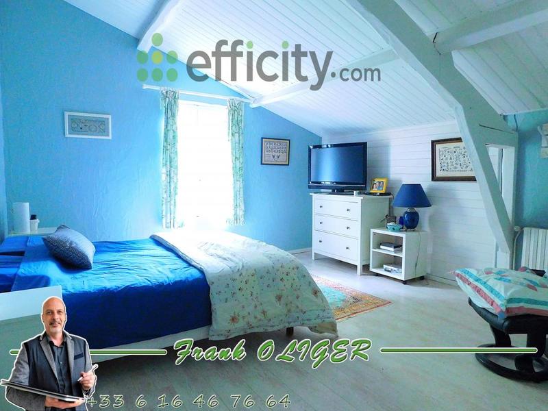 Maison - 280 m² - 11 pièces