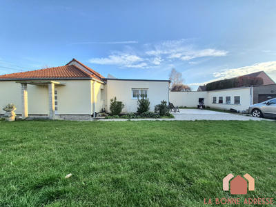 Maison - 90 m² - 4 pièces