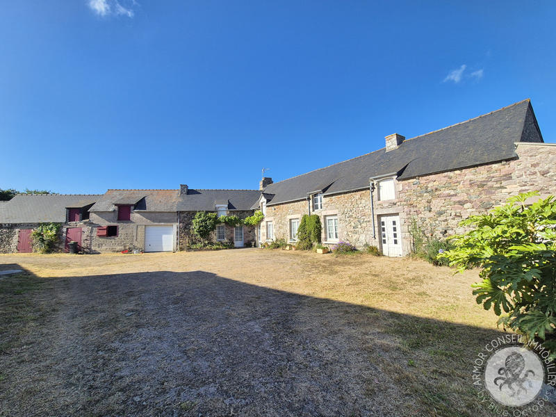 Maison - 103 m² - 4 pièces