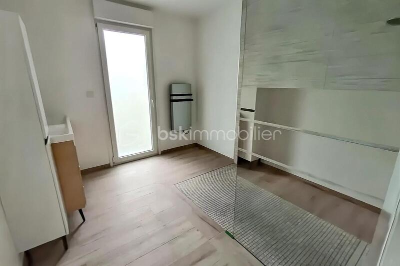 Maison - 161 m² - 6 pièces