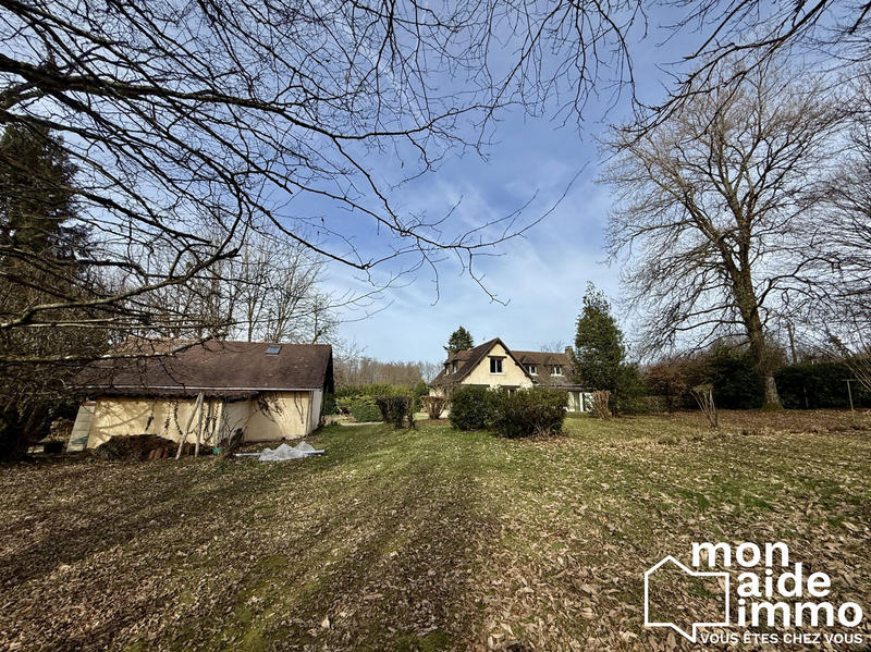 Maison - 250 m² - 7 pièces