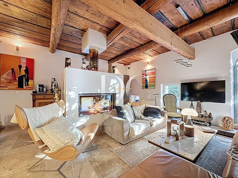 Maison ancienne - 322 m² - 10 pièces