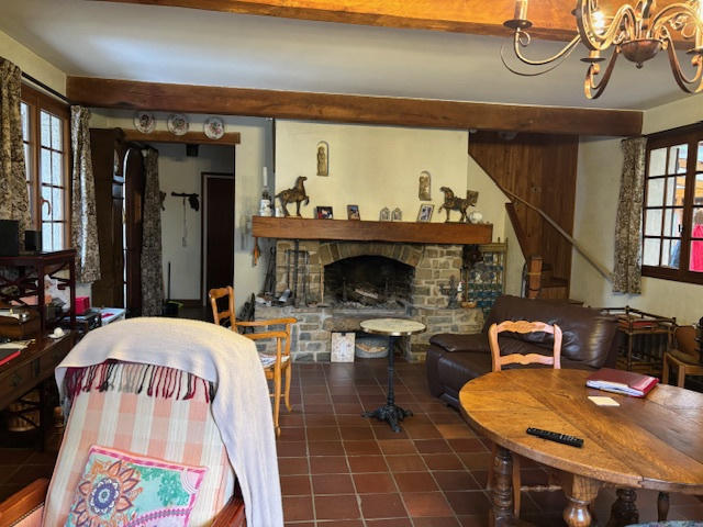 Maison - 260 m² - 10 pièces