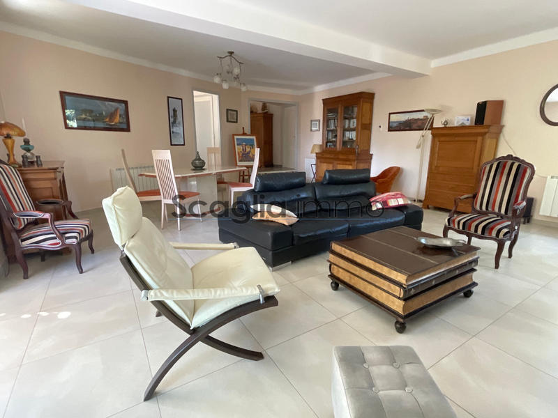 Maison - 148 m² - 4 pièces