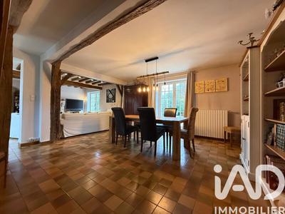 Maison - 204 m² - 6 pièces