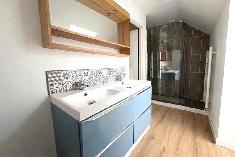 Maison - 92 m² - 5 pièces