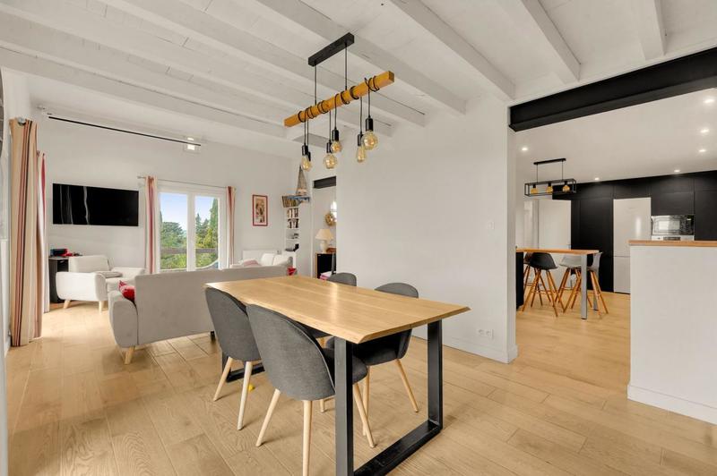 Maison - 146 m² - 6 pièces