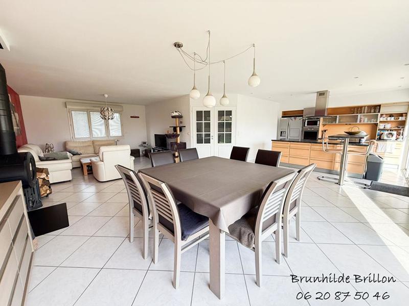 Maison - 190 m² - 8 pièces