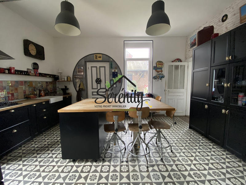 Maison - 182 m² - 7 pièces