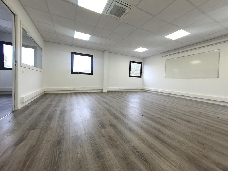 Bureau - 105 m²