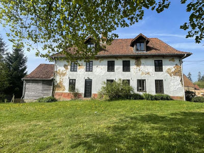 Maison - 160 m² - 8 pièces