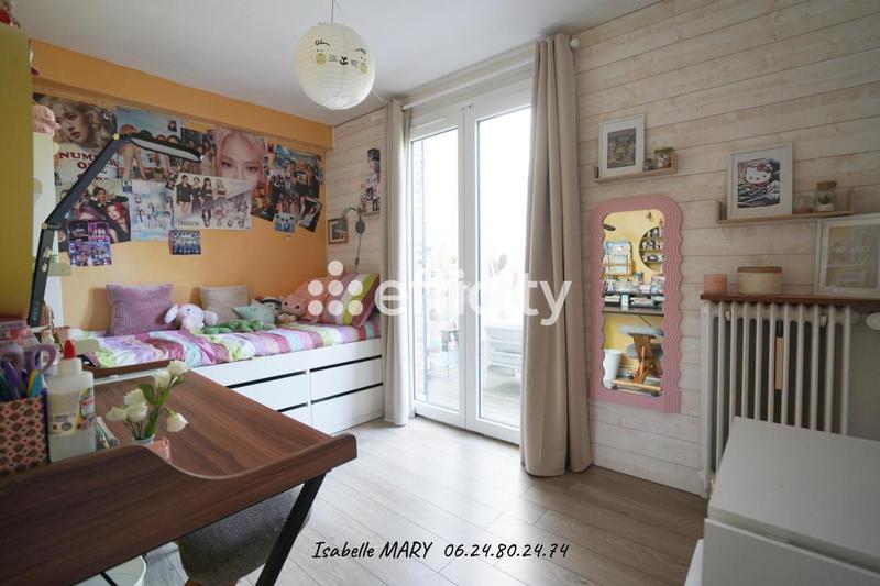 Maison - 136 m² - 5 pièces