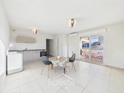 Appartement - 4 585 m² - 2 pièces