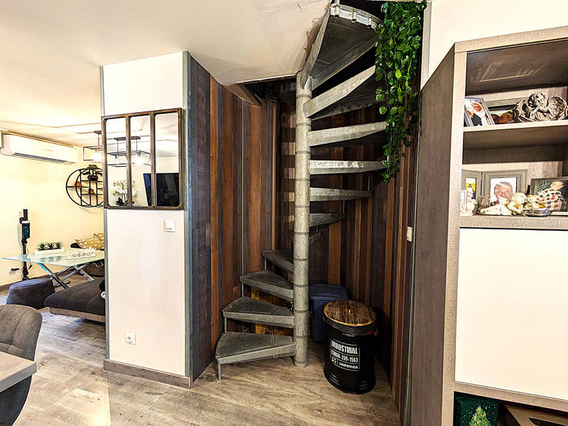 Appartement - 97 m² - 5 pièces