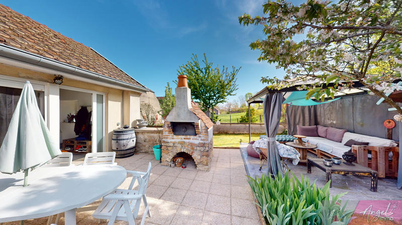 Maison - 90 m² - 4 pièces