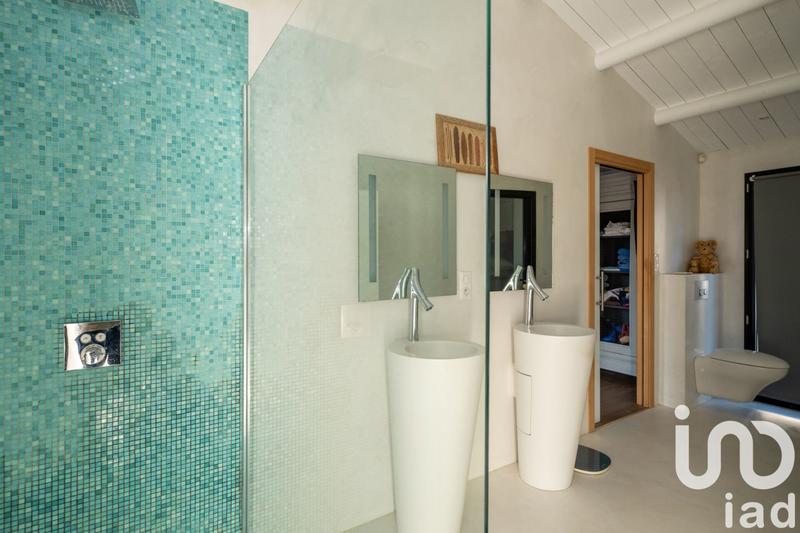 Maison de maîtres - 226 m² - 7 pièces