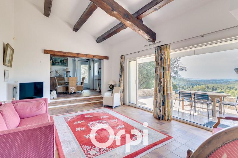 Villa - 220 m² - 5 pièces