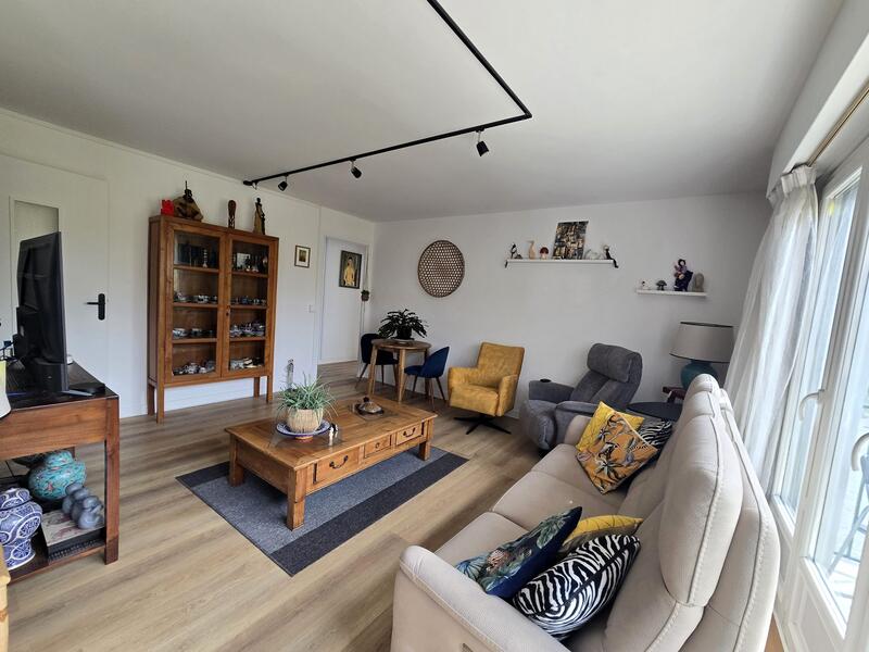 Appartement - 83 m² - 3 pièces