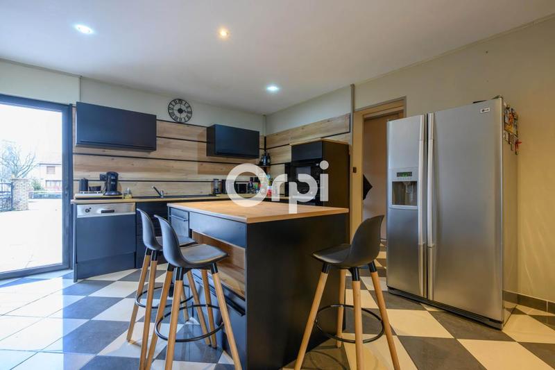 Maison - 136 m² - 4 pièces