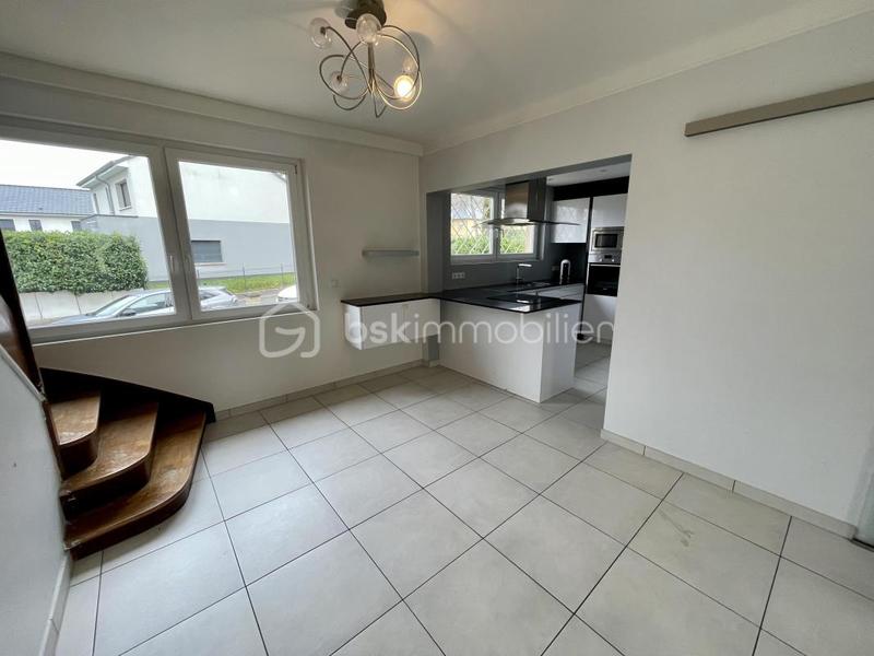 Maison - 100 m² - 4 pièces