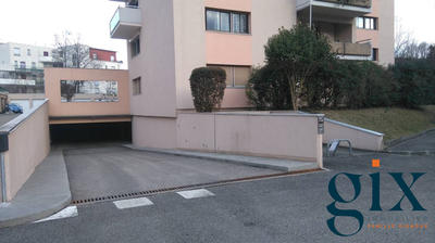 Parking / Garage - 14 m²